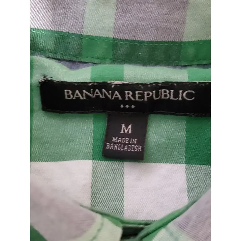 Banana Republic Men’s Medium Green Plaid Button Down Shirt Long Sleeve Cotton